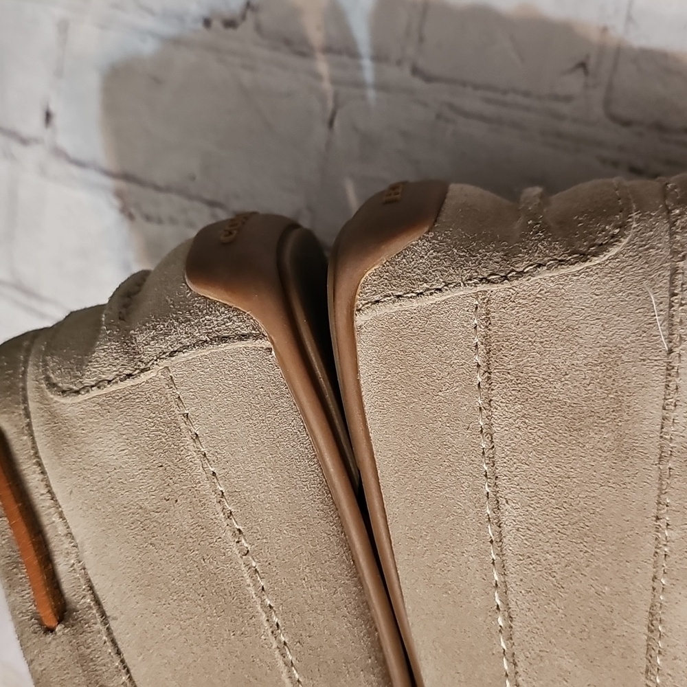 Coach Suede/Sherling  Beige Moccasins 9D - Picture 10 of 11